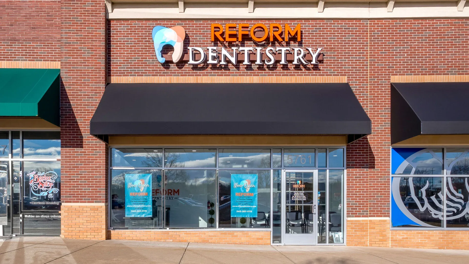 Reform Dentistry Clinic Building